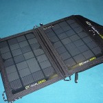 ソーラー発電機 NOMAD 7 スマートフォンも太陽光でソーラー充電(GZ-12301)購入しました